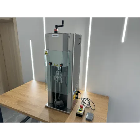 Zakręcarka metalowych kapsli CR-100-4